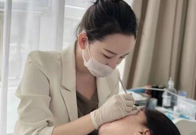 深圳学纹绣哪个学校比较好？