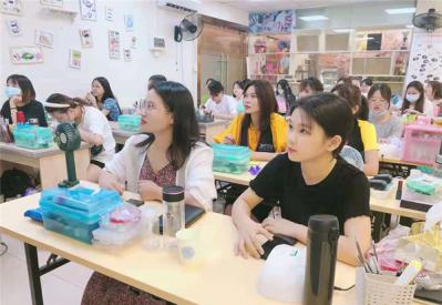学美甲美睫要多长时间？